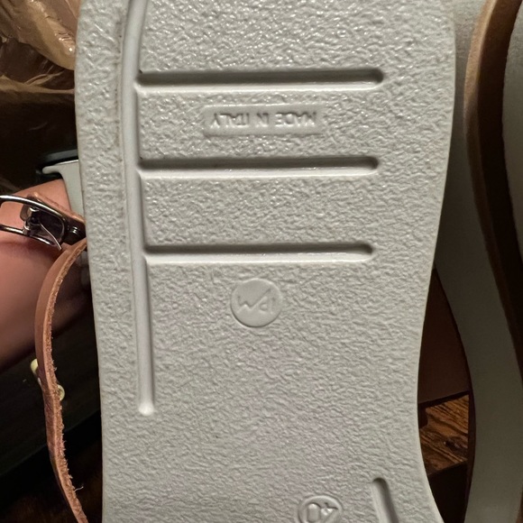 Beautiful platform sandals - Picture 6 of 7